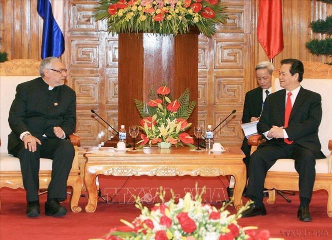 Thủ tướng Nguyễn Tấn Dũng tiếp Tổng thống Paraguay Fernando Lugo Mendez thăm chính thức Việt Nam (9/3/2011). Ảnh: Thống Nhất - TTXVN