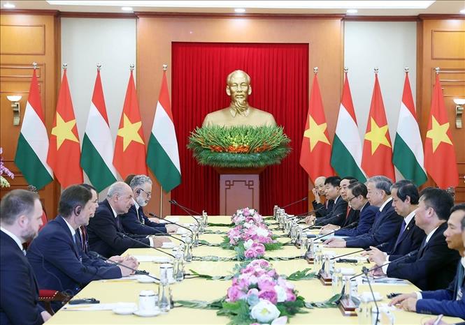 Tổng Bí thư Tô Lâm hội kiến Tổng thống Hungary Sulyok Tamas thăm chính thức Việt Nam. Ảnh: Thống Nhất – TTXVN