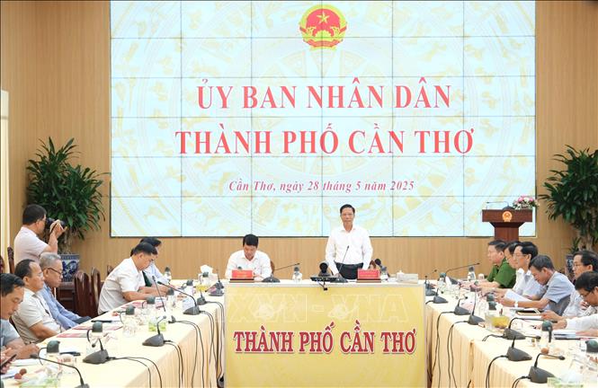 Quang cảnh cuộc họp của Ban Chỉ đạo 389 thành phố Cần Thơ ngày 28/5/2025 sau khi kiện toàn nhân sự. Ảnh: Thanh Liêm - TTXVN
