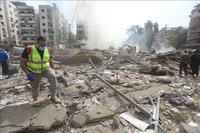 Tòa nhà ở ngoại ô Beirut, Liban bị phá hủy sau các cuộc không kích của Israel, ngày 28/3/2025. Ảnh: THX/TTXVN 