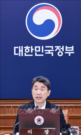 Quyền Tổng thống Hàn Quốc Lee Ju Ho phát biểu tại cuộc họp Nội các ở Seoul ngày 28/5/2025. Ảnh: Yonhap/TTXVN