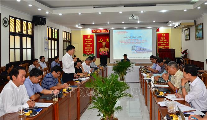 Toàn cảnh buổi tọa đàm khoa học phát triển mô hình phát triển đô thị theo định hướng giao thông công cộng. Ảnh: Linh Sơn-TTXVN