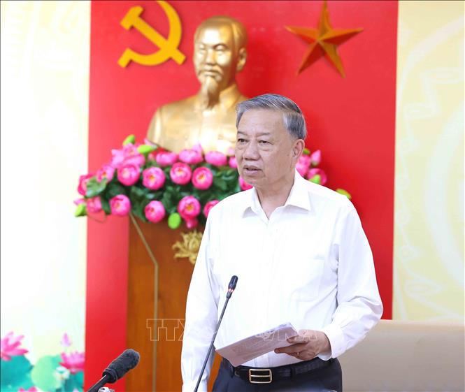 Tổng Bí thư Tô Lâm phát biểu chỉ đạo buổi làm việc. Ảnh: Phương Hoa - TTXVN