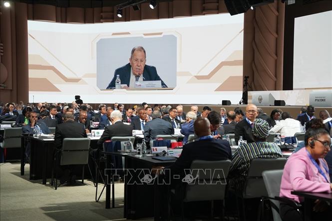Ngoại trưởng Nga Sergey Lavrov phát biểu tại Phiên toàn thể Hội nghị. Ảnh: Quang Vinh - PV TTXVN tại Nga