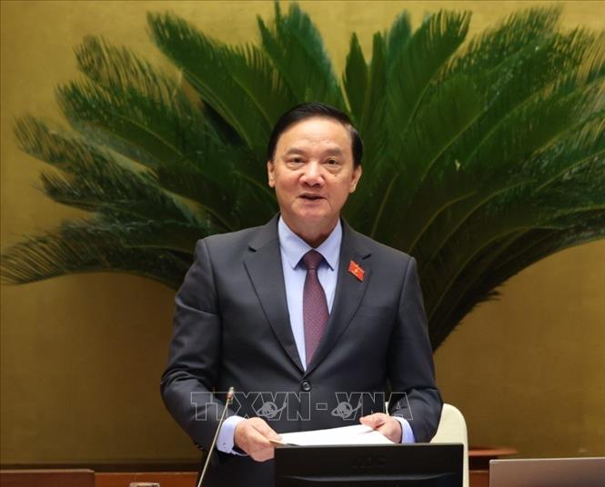 Phó Chủ tịch Quốc hội Nguyễn Khắc Định điều hành phiên họp. Ảnh: Văn Điệp - TTXVN