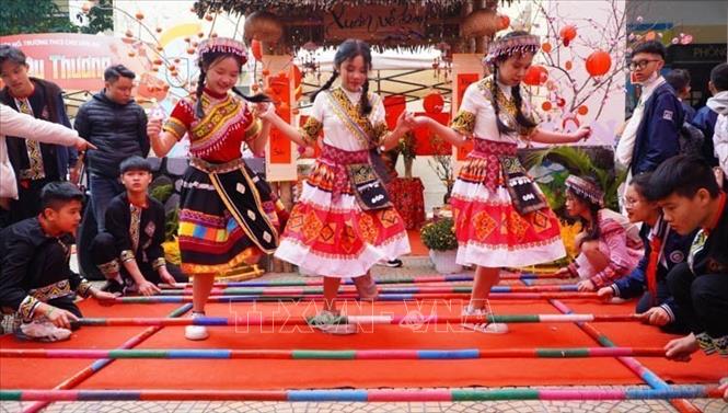 Đông đảo học sinh, thiếu nhi tham gia các hoạt động tại Ngày hội thiếu nhi Thủ đô tỏa sáng năm 2024 do Thành đoàn Hà Nội tổ chức (28/1/2024). Ảnh: Minh Anh – TTXVN
