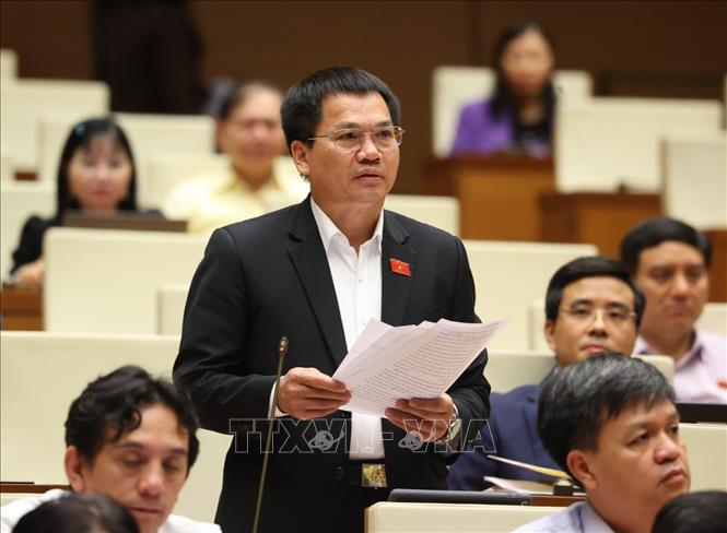 Đại biểu Quốc hội tỉnh Đắk Nông Dương Khắc Mai phát biểu. Ảnh: Văn Điệp - TTXVN