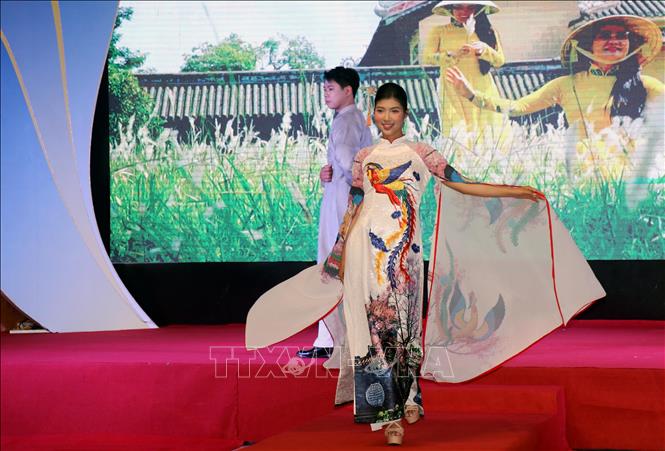 Performing traditional and modern Ao Dai of Hue city, which is honoured as the “capital of Ao Dai