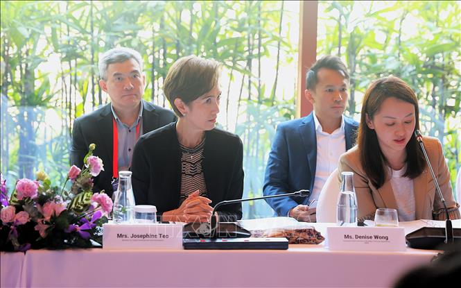 Bộ trưởng Josephine Teo chủ trì Hội nghị. Ảnh: Tất Đạt-PV TTXVN
