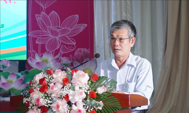 Ông Đinh Văn Dũng, Chủ tịch Ủy ban Mặt trận Tổ quốc Việt Nam tỉnh Đồng Tháp, phát biểu tại hội nghị. Ảnh: Nhựt An - TTXVN