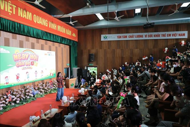 Chương trình nghệ thuật dành cho các bé. Ảnh: Minh Quyết - TTXVN