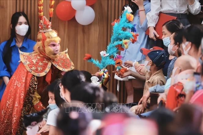 Chương trình nghệ thuật dành cho các bé. Ảnh: Minh Quyết - TTXVN