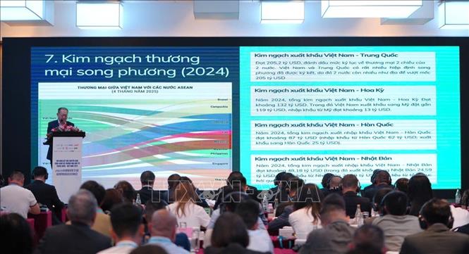 Hội nghị Chuyển giao công nghệ, kết nối thương mại và đầu tư Việt Nam – Trung Quốc 2025. Ảnh: Hương Giang - TTXVN