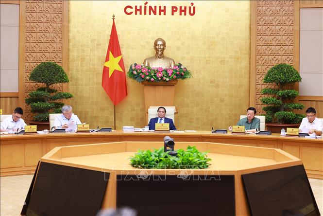 Thủ tướng Phạm Minh Chính chủ trì Phiên họp Chính phủ về tình hình phân cấp, phân quyền. Ảnh: Dương Giang-TTXVN
