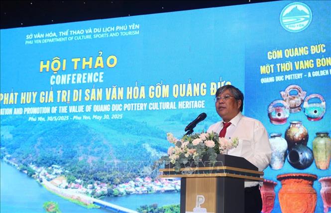 Phó Giám đốc Sở Văn hóa, Thể thao và Du lịch tỉnh Phú Yên Nguyễn Lê Vũ phát biểu. Ảnh: Tường Quân - TTXVN