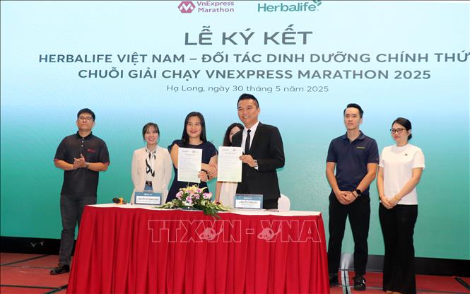Quang cảnh lễ ký kết. Ảnh: Văn Đức - TTXVN 