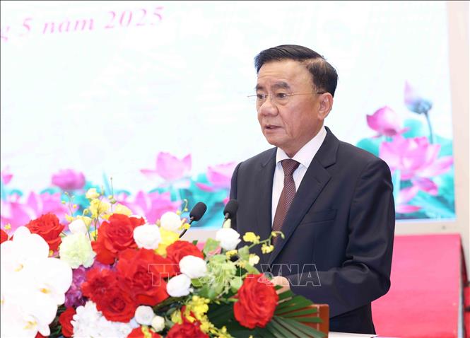 Đồng chí Trần Cẩm Tú, Uỷ viên Bộ Chính trị, Thường trực Ban Bí thư phát biểu khai mạc hội thảo. Ảnh: Phương Hoa - TTXVN