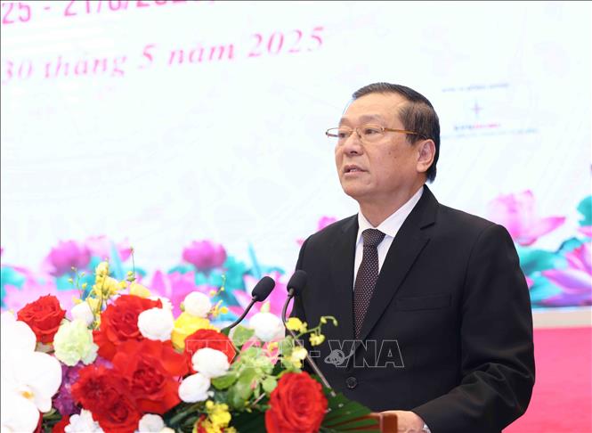 Đồng chí Lại Xuân Môn, Uỷ viên Trung ương Đảng, Phó Trưởng Ban Thường trực Ban Tuyên giáo và Dân vận Trung ương phát biểu tại hội thảo. Ảnh: Phương Hoa - TTXVN
