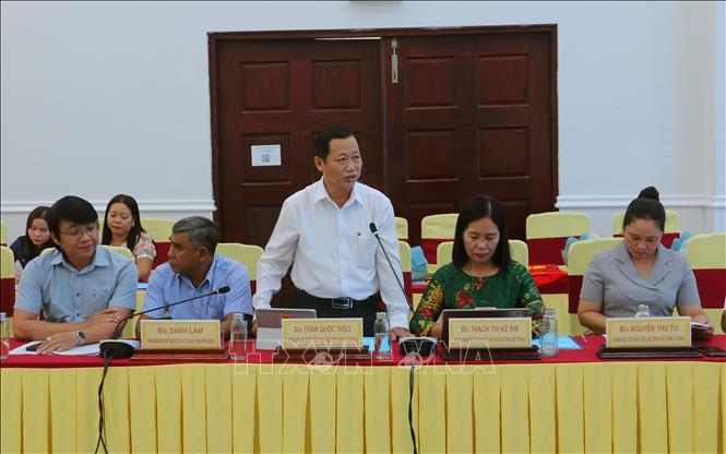 Đại diện Sở Nội vụ tỉnh Hậu Giang phát biểu tại buổi tổng kết. Ảnh: Tuấn Phi-TTXVN