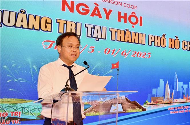 Phó Chủ tịch UBND tỉnh Quảng Trị Lê Đức Tiến phát biểu khai mạc Ngày hội sản phẩm tỉnh Quảng Trị tại TP. Hồ Chí Minh năm 2025. Ảnh: Xuân Anh - TTXVN