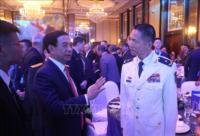 Đại tướng Phan Văn Giang, Bộ trưởng Quốc phòng dẫn đầu đoàn Việt Nam tham dự Đối thoại Shangri-La (SLD) lần thứ 22. Ảnh: Tất Đạt - PV TTXVN tại Singapore