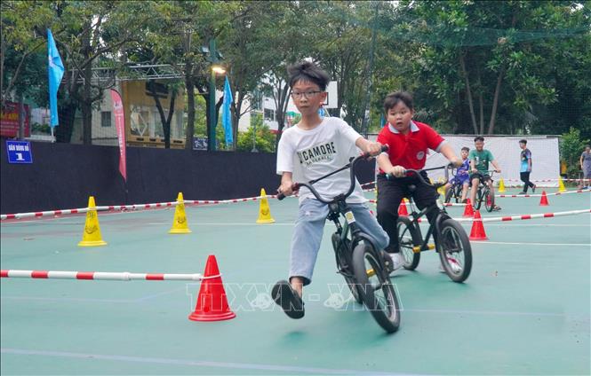 Thiếu nhi vui chơi tại Lễ hội Thiếu nhi Kids Fest. Ảnh: Trung Tuyến - TTXVN