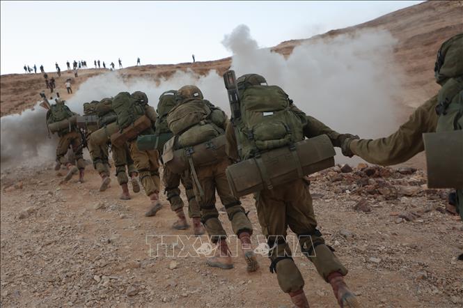 Lực lượng Phòng vệ Israel (IDF) được điều động tham gia chiến dịch quân sự ở Dải Gaza, tập trung tại Masada (Israel) ngày 29/5/2025. Ảnh: THX/TTXVN