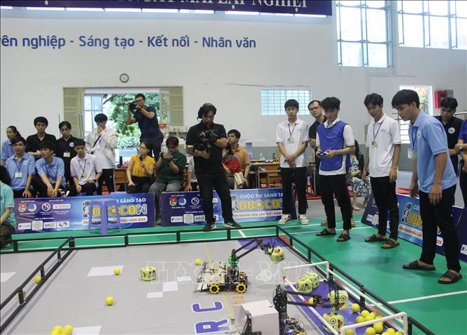 Trận đấu chung kết của bảng sinh viên. Ảnh: Phan Sáu - TTXVN