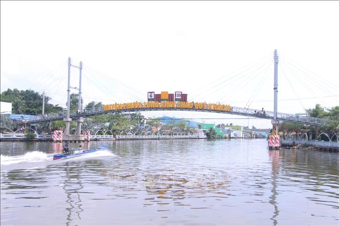 Một góc tuyến đường thủy qua trung tâm huyện Phước Long. Ảnh: Chanh Đa-TTXVN