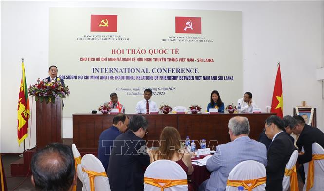 Trưởng Ban Tuyên giáo và Dân vận Trung ương Nguyễn Trọng Nghĩa phát biểu tại hội thảo 