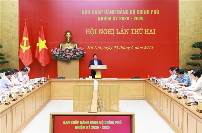 Thủ tướng Phạm Minh Chính chủ trì Hội nghị lần thứ hai Ban Chấp hành Đảng bộ Chính phủ. Ảnh: Dương Giang-TTXVN

