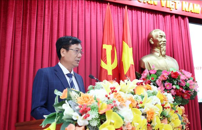 Tổng Biên tập Báo Đắk Lắk (mới) Trần Văn Hiền phát biểu nhận nhiệm vụ. Ảnh: Hoài Thu – TTXVN
