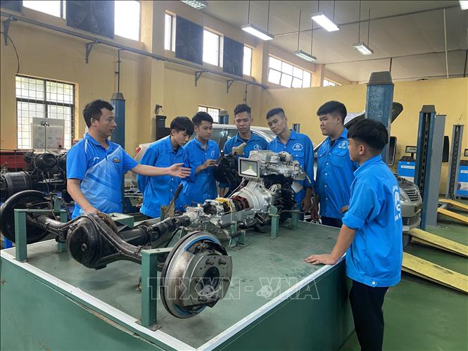 Trường Cao đẳng Kỹ thuật - Công nghệ Vĩnh Phúc luôn đổi mới chương trình đào tạo, đáp ứng nhu cầu thị trường lao động. Ảnh: Nguyễn Thảo - TTXVN