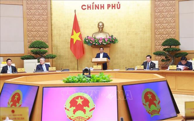 Thủ tướng Phạm Minh Chính chủ trì Phiên họp Chính phủ thường kỳ tháng 5 năm 2025. Ảnh: Dương Giang-TTXVN
