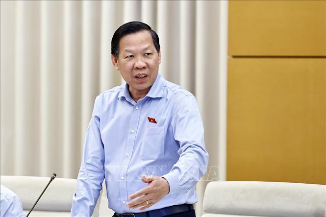Chủ nhiệm Ủy ban Kinh tế và Tài chính của Quốc hội Phan Văn Mãi phát biểu. Ảnh: Doãn Tấn - TTXVN