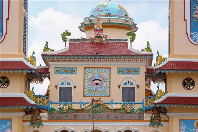 Hình ảnh Thiên Nhãn là biểu tượng tượng trưng cho Đức Chí Tôn của Tòa Thánh Cao Đài Tây Ninh. Ảnh: Giang Phương - TTXVN