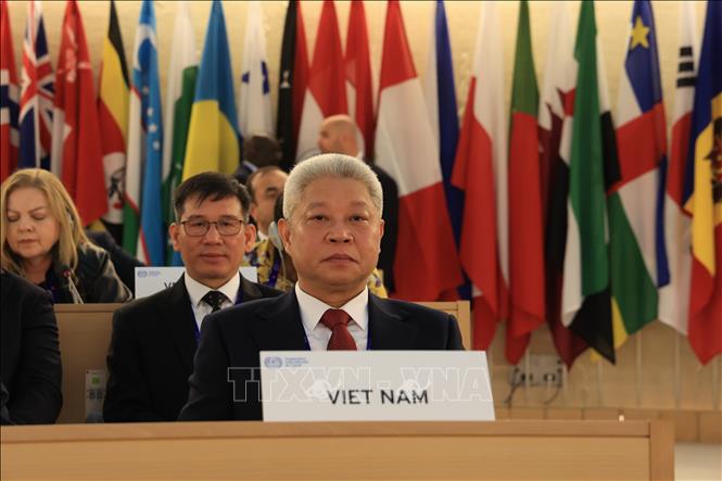 Thứ trưởng Bộ Nội vụ Nguyễn Mạnh Khương dự Hội nghị. Ảnh: Nguyễn Văn Tuấn - Pv TTXVN tại Thụy Sĩ
