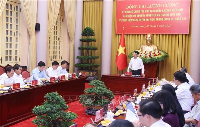 President Luong Cuong at the working session. VNA Photo: Lâm Khánh