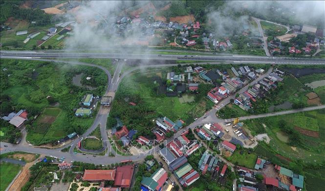 Điểm đầu của tuyến kết nối với nút giao IC14 của đường cao tốc Nội Bài - Lào Cai, thuộc huyện Văn Yên, tỉnh Yên Bái. Ảnh: Quốc Khánh - TTXVN