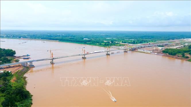 Cầu Hữu nghị Lào – Thái Lan số 5 có chiều dài 1.350 mét, được thiết kế theo kết cấu dây văng hiện đại, nối liền tỉnh Bueng Kan của Thái Lan với tỉnh Bolikhamxay của Lào, bắc qua dòng sông Mekong. Ảnh: Đỗ Bá Thành - PV TTXVN tại Lào