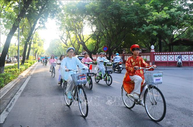 Hoạt động hướng đến kêu gọi mọi người chung tay hưởng ứng phong trào thể thao cộng đồng, nâng cao sức khỏe và hướng đến một xứ Huế - “Xanh – Sạch – Sáng”. Ảnh: Tường Vi - TTXVN