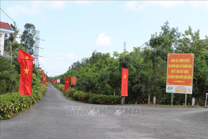 Đường làng ngõ xóm xã thanh Hoà xanh – sạch – đẹp và ngày càng hiện đại. Ảnh: Minh Trí - TTXVN