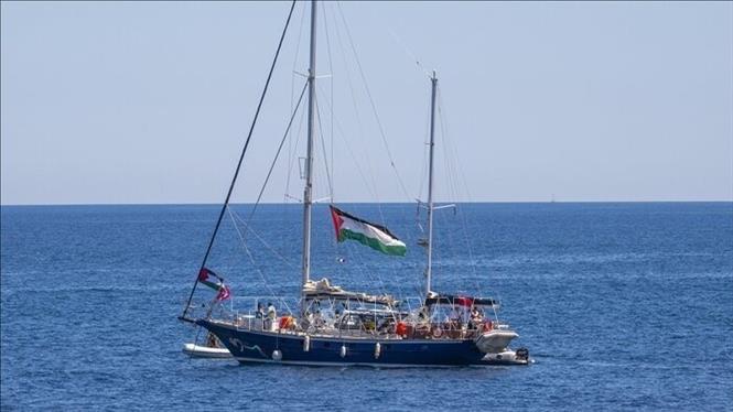 Tàu cứu trợ Madleen của Tổ chức Freedom Flotilla Coalition. Ảnh: IRNA/TTXVN