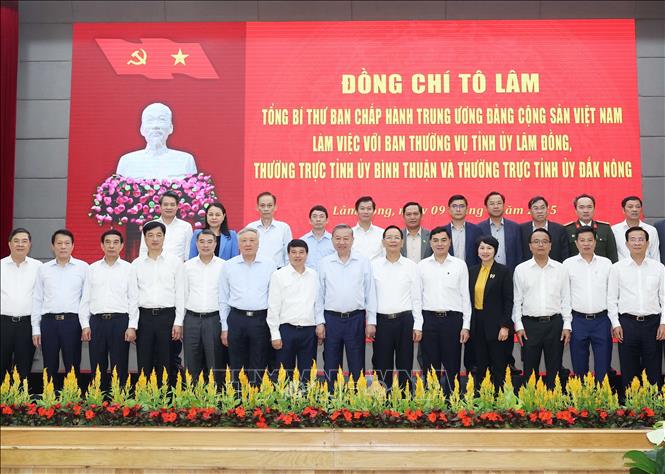 Tổng Bí thư Tô Lâm và các đại biểu chụp ảnh chung. Ảnh: Thống Nhất – TTXVN