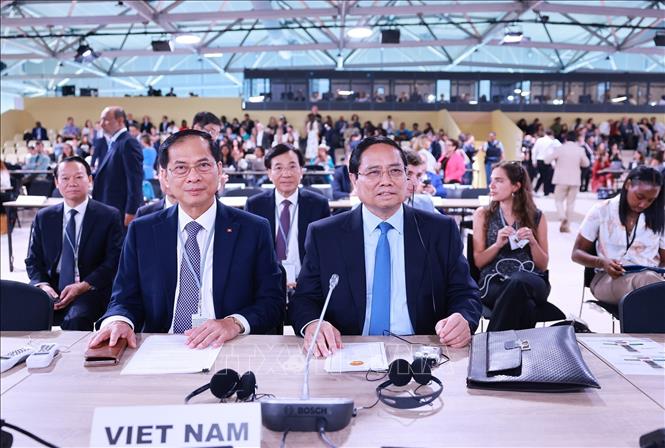 Thủ tướng Phạm Minh Chính và Phó Thủ tướng, Bộ trưởng Ngoại giao Bùi Thanh Sơn dự Phiên khai mạc Hội nghị Đại dương Liên hợp quốc lần thứ 3 (UNOC 3). Ảnh: Dương Giang-TTXVN 