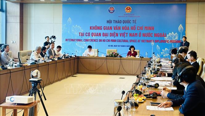 Hội thảo quốc tế “Không gian văn hóa Hồ Chí Minh tại cơ quan đại diện Việt Nam ở nước ngoài”. Ảnh: Việt Đức - TTXVN
