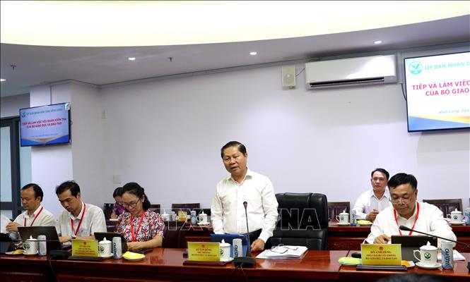 Thứ trưởng Bộ Giáo dục và Đào tạo Lê Tấn Dũng - Trưởng đoàn công tác - phát biểu tại buổi làm việc. Ảnh: Lê Thúy Hằng – TTXVN