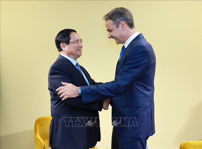 Thủ tướng Phạm Minh Chính gặp Thủ tướng Hy Lạp Kyriakos Mitsotakis. Ảnh: Dương Giang-TTXVN 