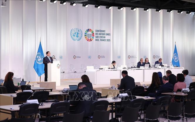 Thủ tướng Phạm Minh Chính phát biểu tại Phiên toàn thể Hội nghị Đại dương Liên hợp quốc lần thứ 3. Ảnh: Dương Giang-TTXVN 