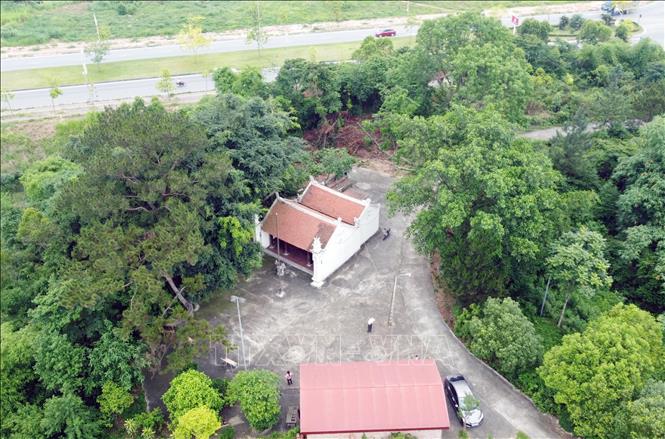 Ancient temple known as Cam Temple, believed to date back 4,000 years to the Hung Kings era. VNA Photo: Tạ Toàn
